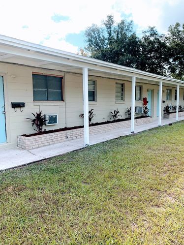 Conant Apartments / 7154 - 7166 Conant Avenue, Jacksonville, FL 32210: 7154-7166 Conant Ave, Jacksonville, FL, 32210